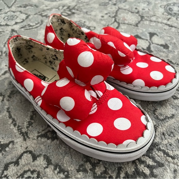 Vans Girls X Disney Authentic Gore red spot sneakers Size 2.5 - Picture 9 of 10